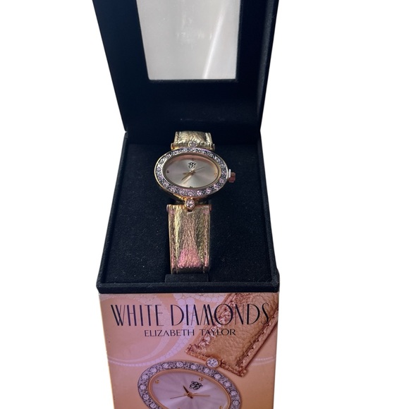 NWOT Bundle Strada Elegant Gold and Silver Watch Duo - Picture 5 of 8